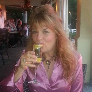 Meet your Posher, Sharon